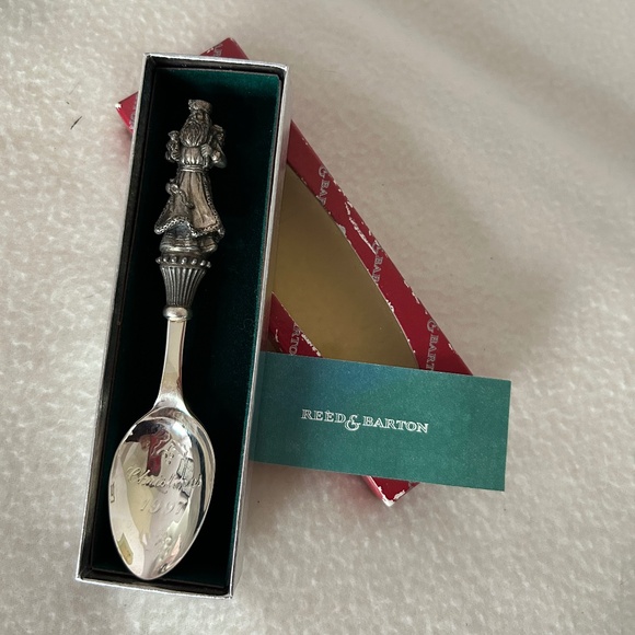 Reed & Barton Collector Spoon Christmas 1997 St. Nicholas - Picture 1 of 2